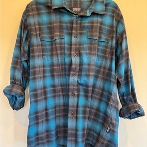 Patagonia Men's Turquoise and Charcoal Plaid Shirt